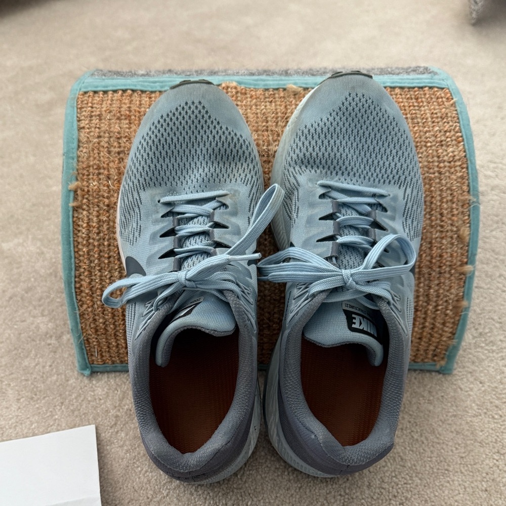 Nike Air Zoom Structure 21 Shoes